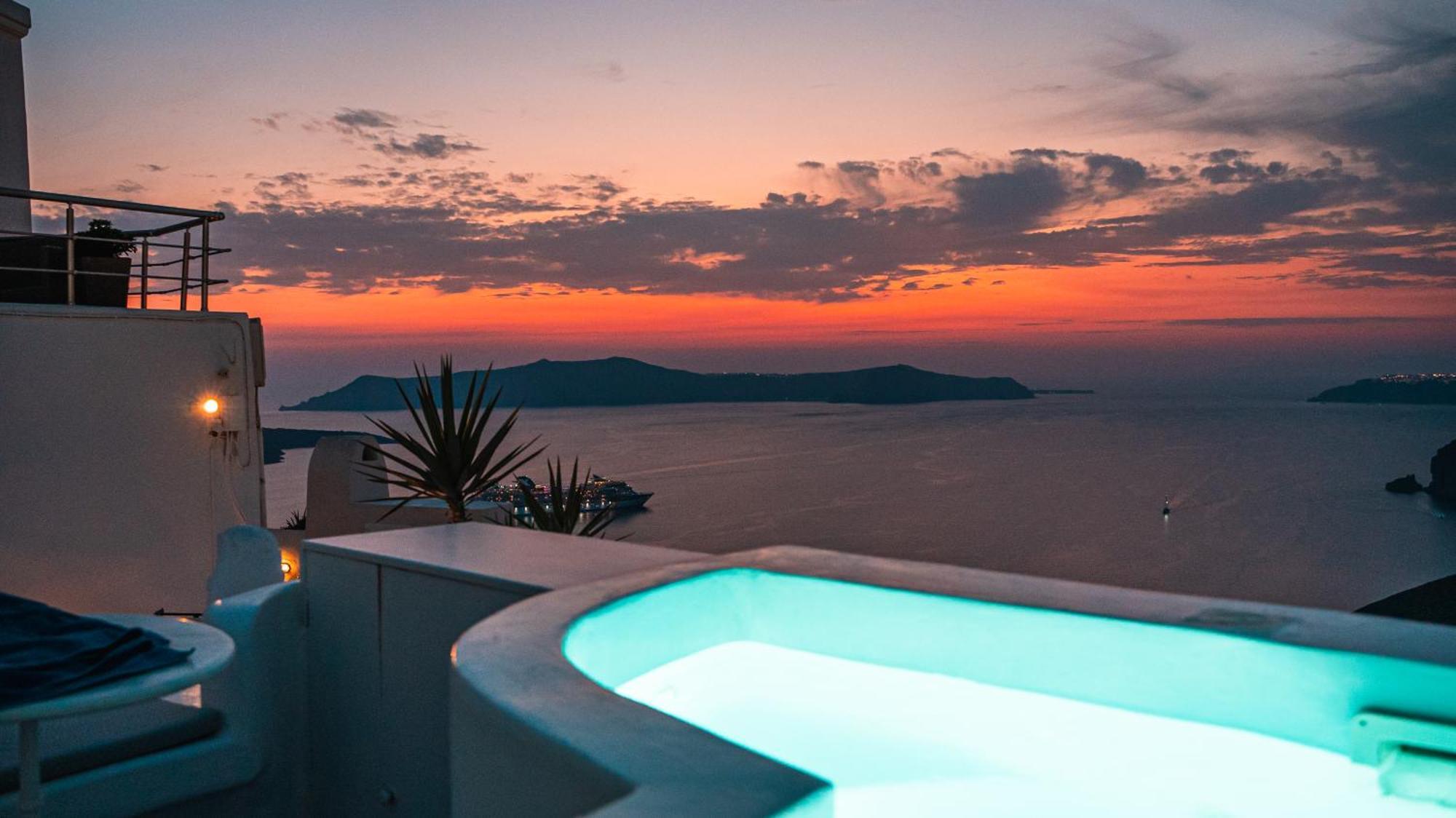 Trieris Villa & Suites Fira (Santorini) Exterior foto